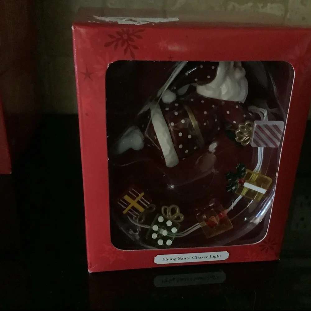 DEPARTMENT 56 Flying Santa  Chaser Light Christmas New In Box RARE - Picture 3 of 4